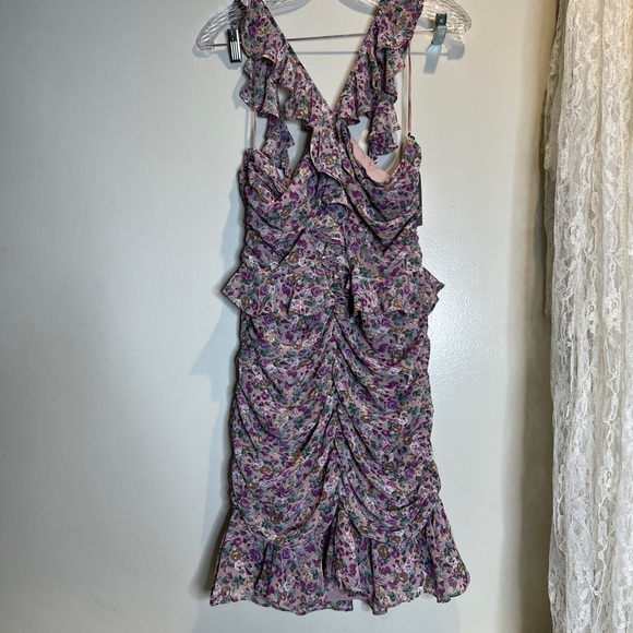 ASTR the label ruffle Ruched Zinnia Lilac Ditsy Floral Mini dress - Picture 10 of 14